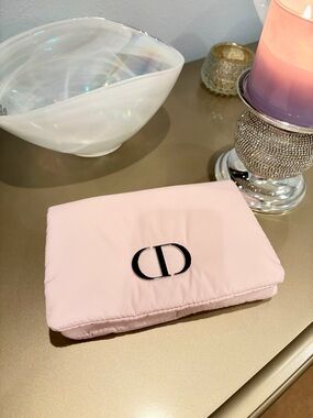 New Christian Dior Pink CD Logo Clutch